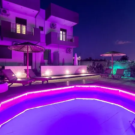 Apartman Modern House With Pool Near *