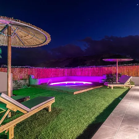 Modern House With Pool Near * Gazi